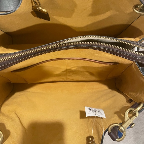 Coach Rogue 39 - Picture 11 of 16